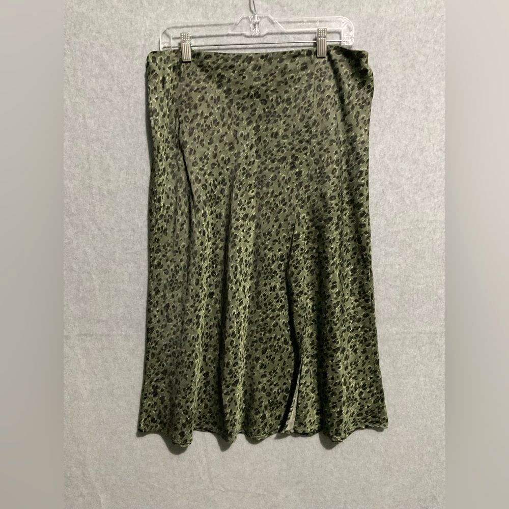 Time and Tru Leopard Print Satin Midi Skirt Green Animal Side Slit Large L